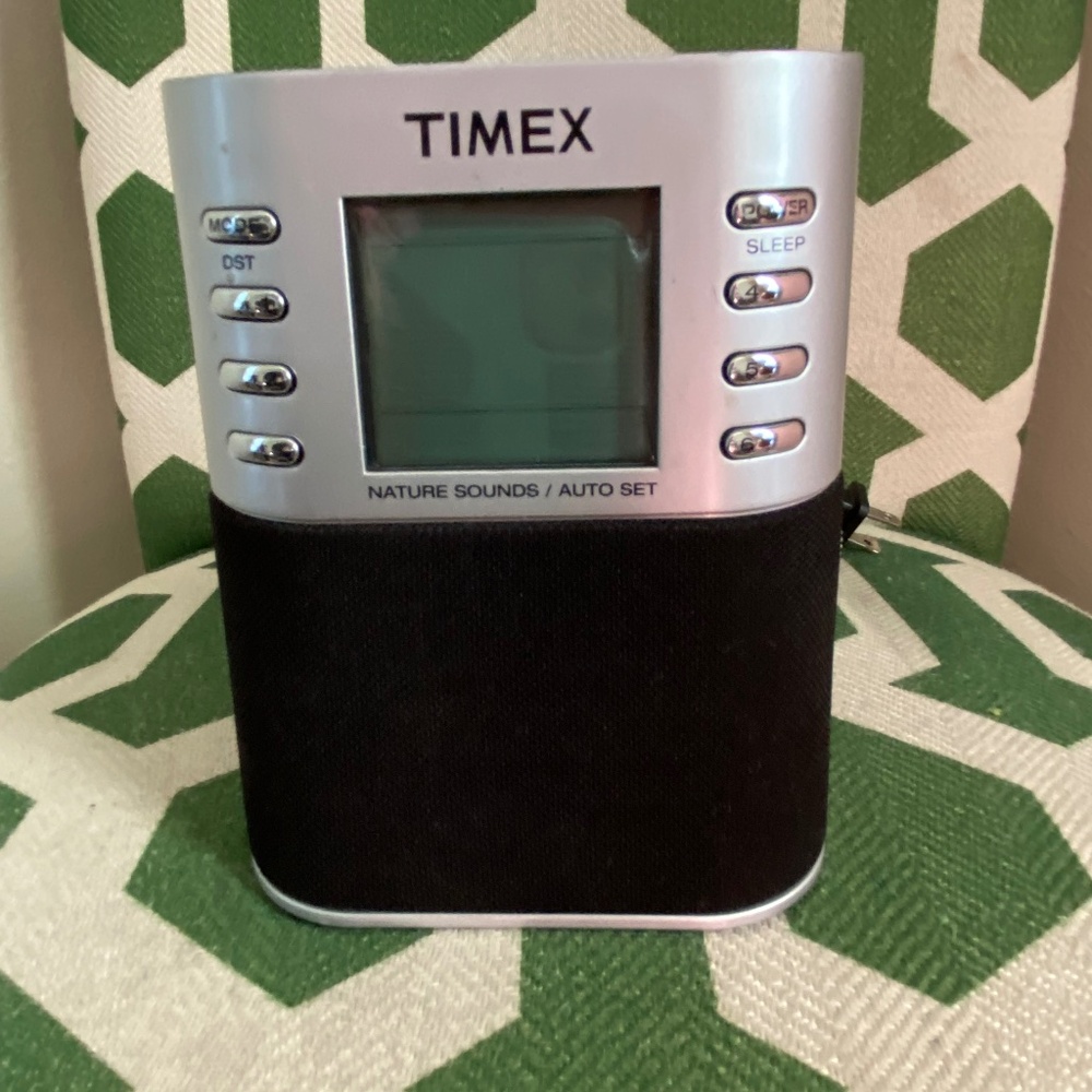 Timex alarm clock radio; am/fm; electric, battery option